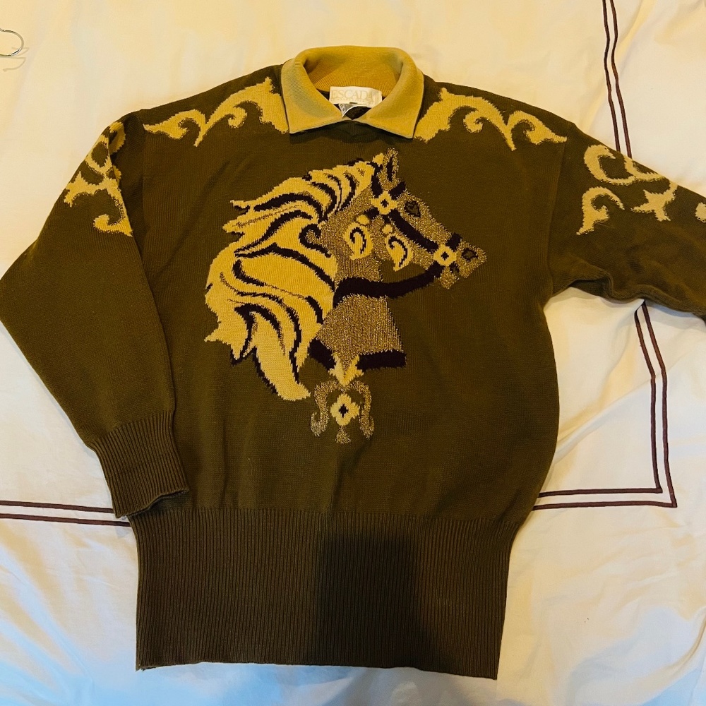 Gorgeous Western Escada brown camel metallic collared sweater size 36 size 2-6